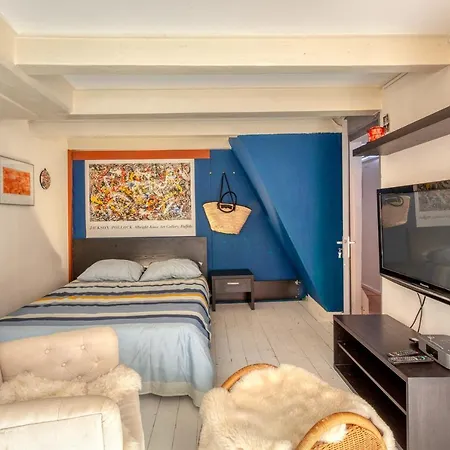 1971 Hazenstraat Accommodatie bij particulieren Amsterdam