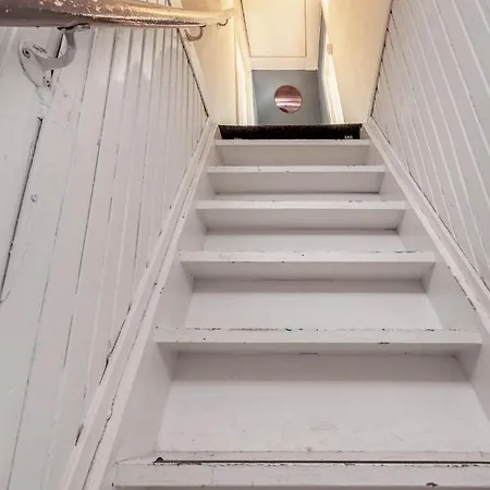 1971 Hazenstraat - Shared Bathroom *