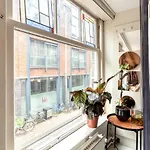 1971 Hazenstraat - Shared Bathroom בית אירוח